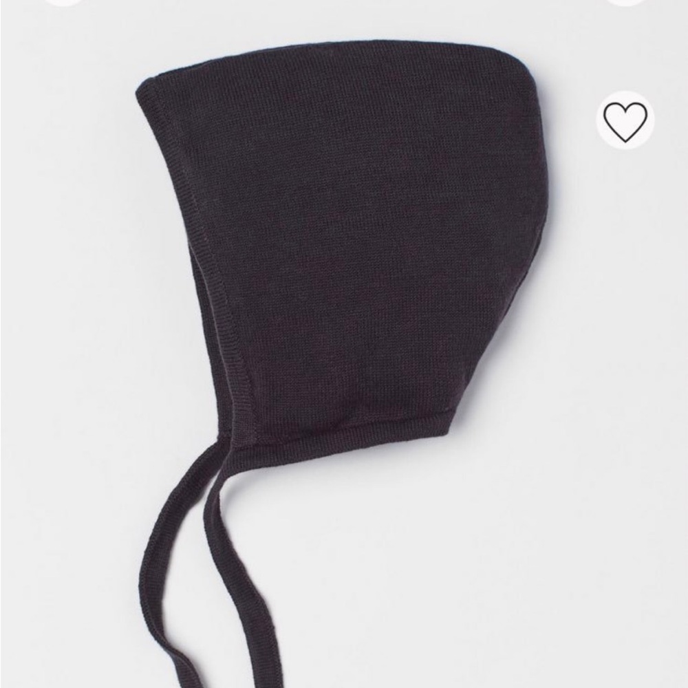 Organic Cotton H & M hat/ bonnet